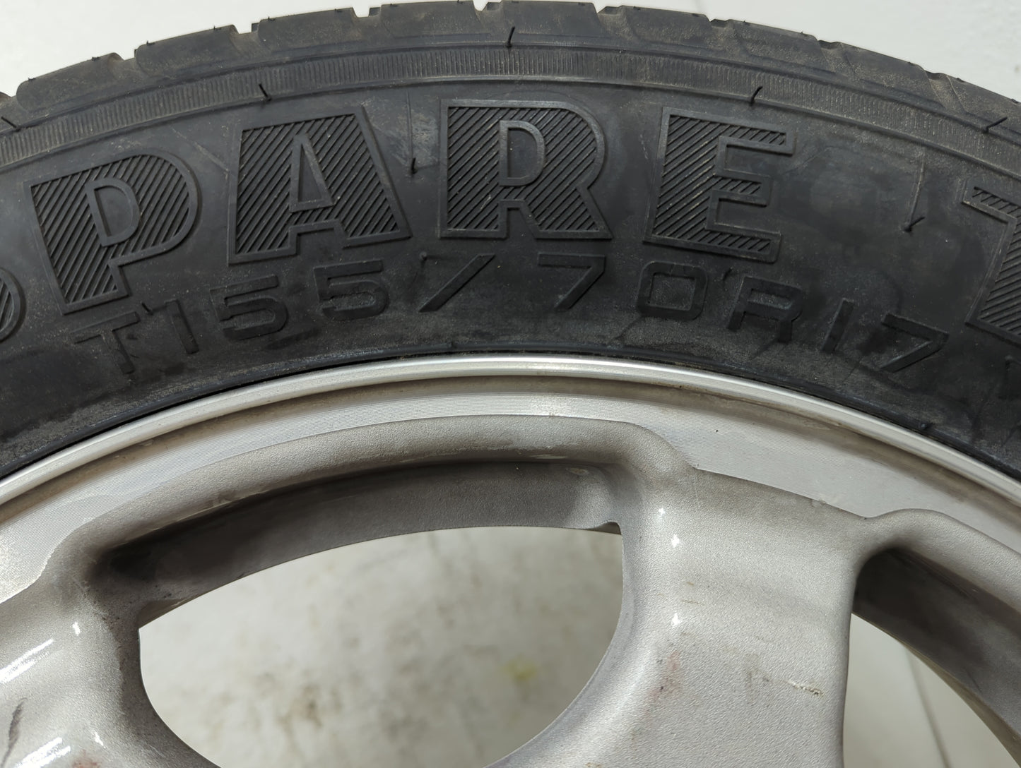 2013-2016 Ford Escape Spare Donut Tire Wheel Rim Oem 1305463 - Oemusedautoparts1.com