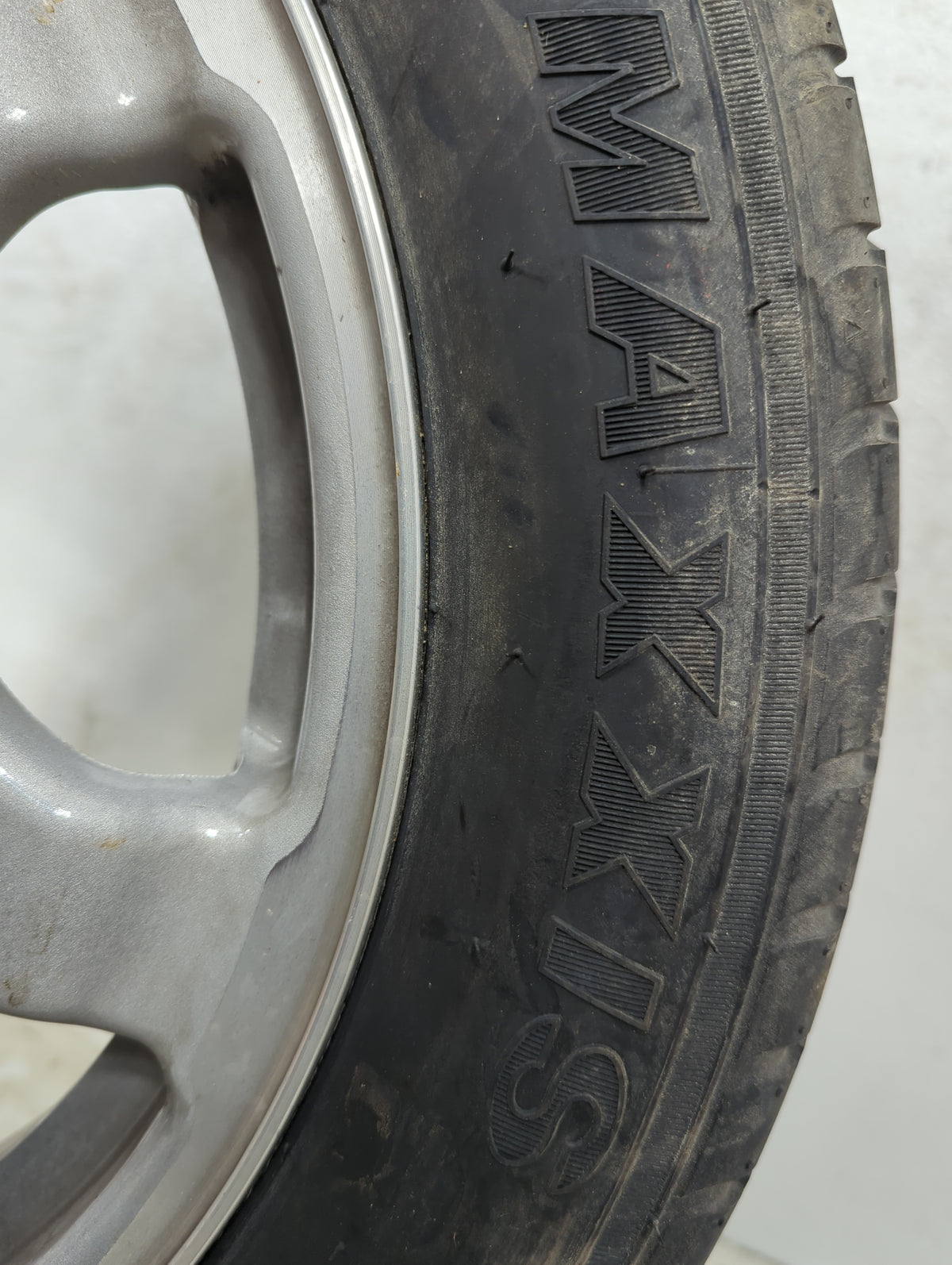 2013-2016 Ford Escape Spare Donut Tire Wheel Rim Oem 1305463 - Oemusedautoparts1.com