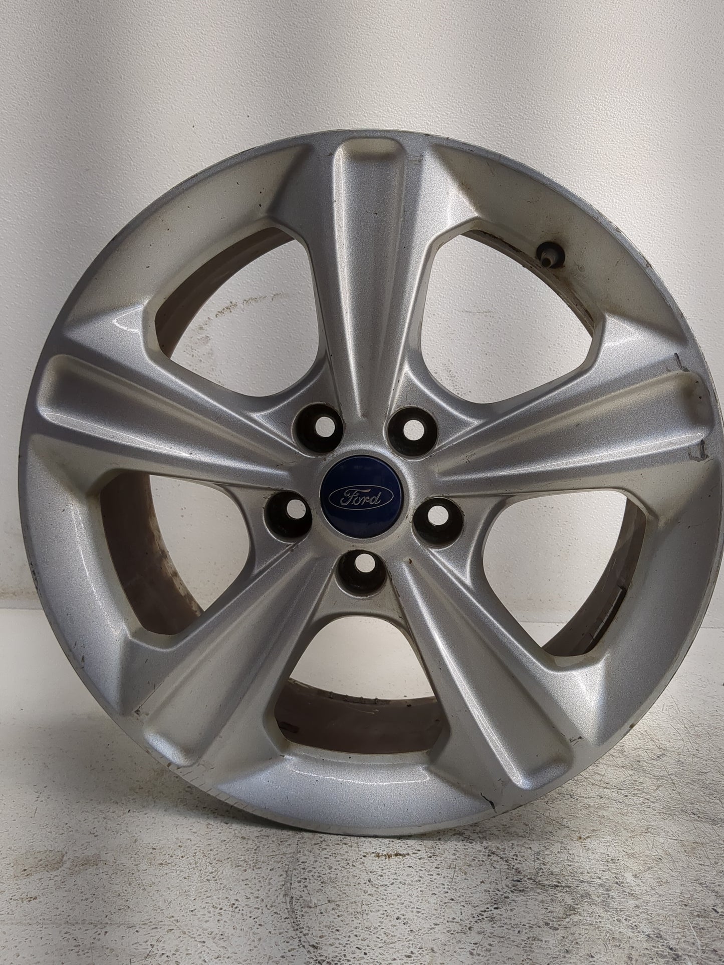 2013-2016 Ford Escape Oem Wheel Rim 1305464 - Oemusedautoparts1.com