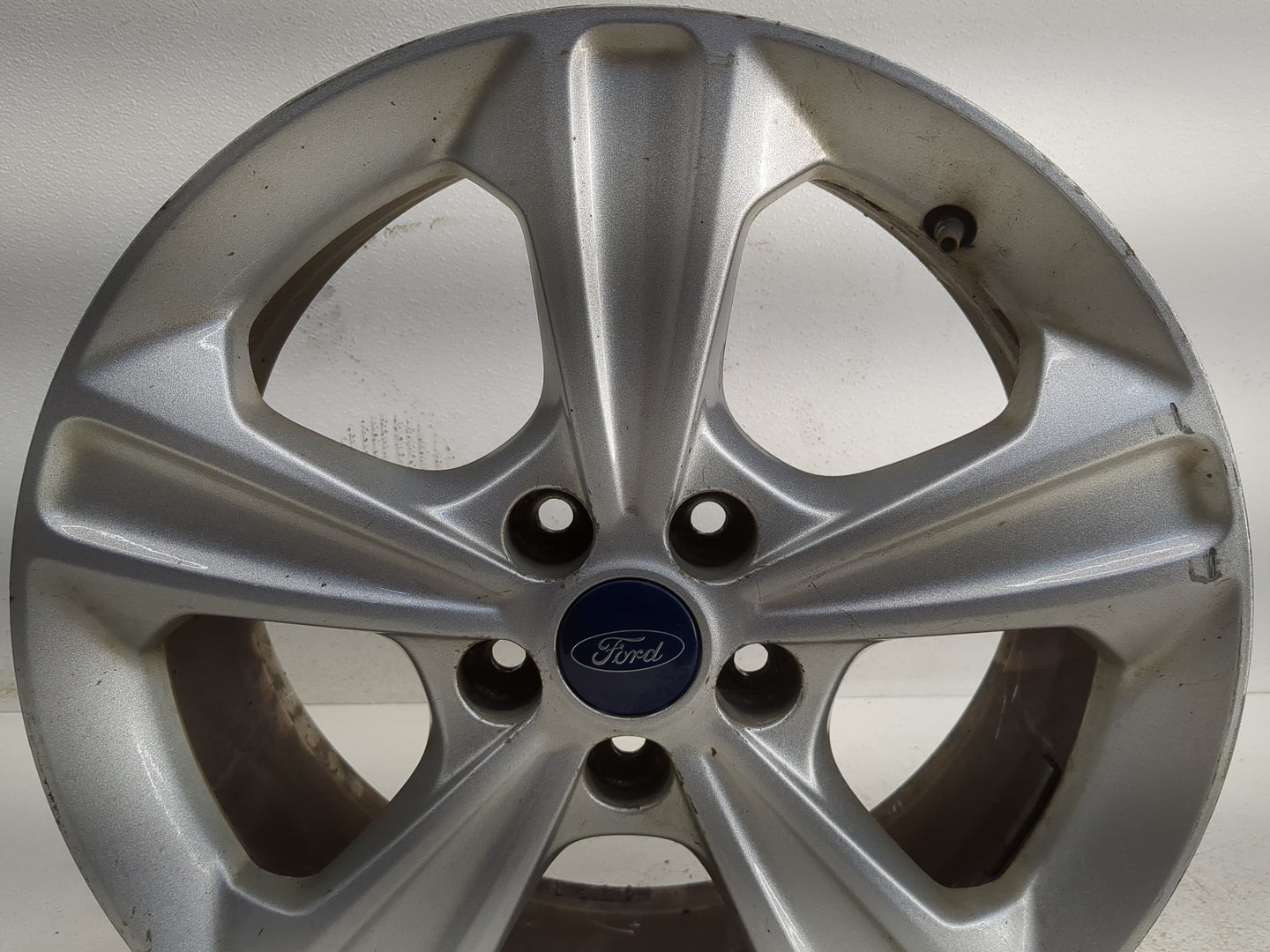 2013-2016 Ford Escape Oem Wheel Rim 1305464 - Oemusedautoparts1.com