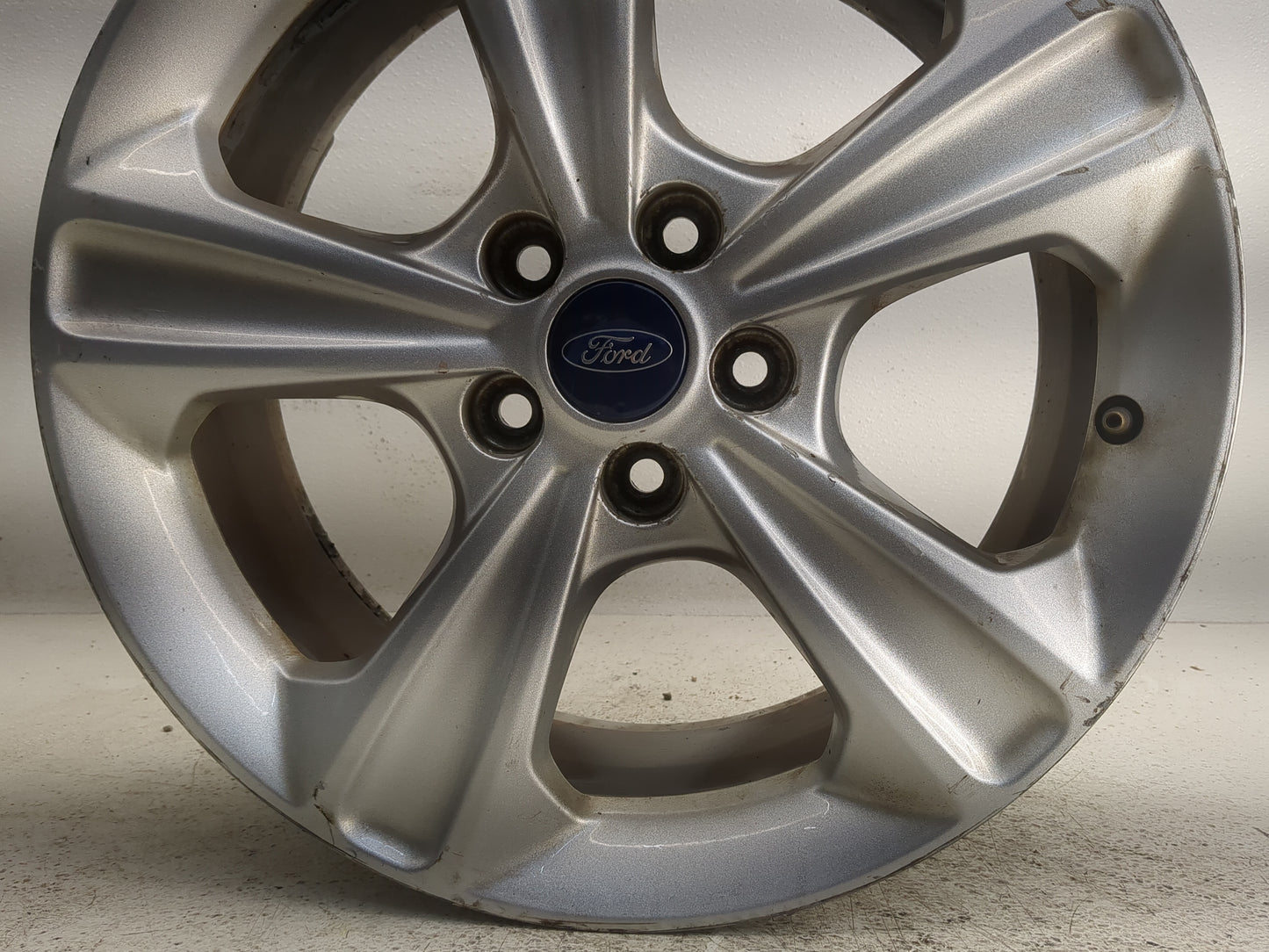 2013-2016 Ford Escape Oem Wheel Rim 1305471 - Oemusedautoparts1.com