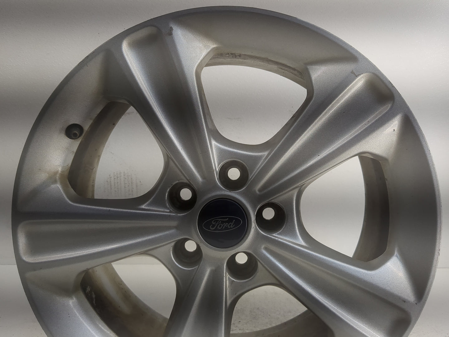 2013-2016 Ford Escape Oem Wheel Rim 1305472 - Oemusedautoparts1.com