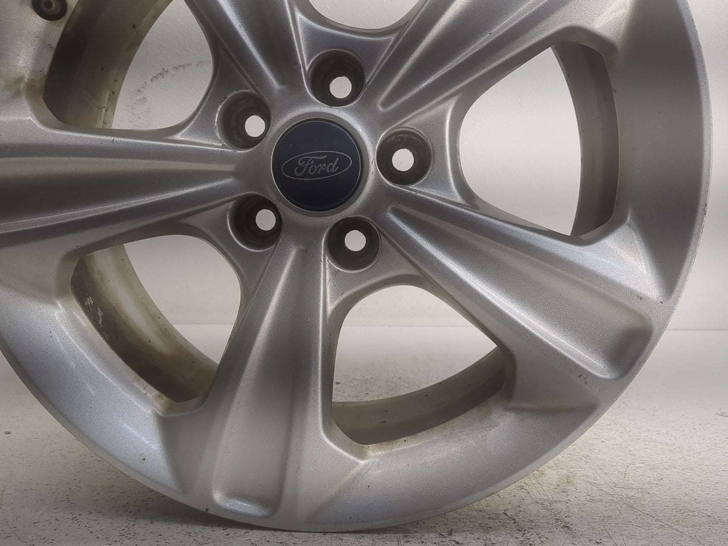 2013-2016 Ford Escape Oem Wheel Rim 1305472 - Oemusedautoparts1.com