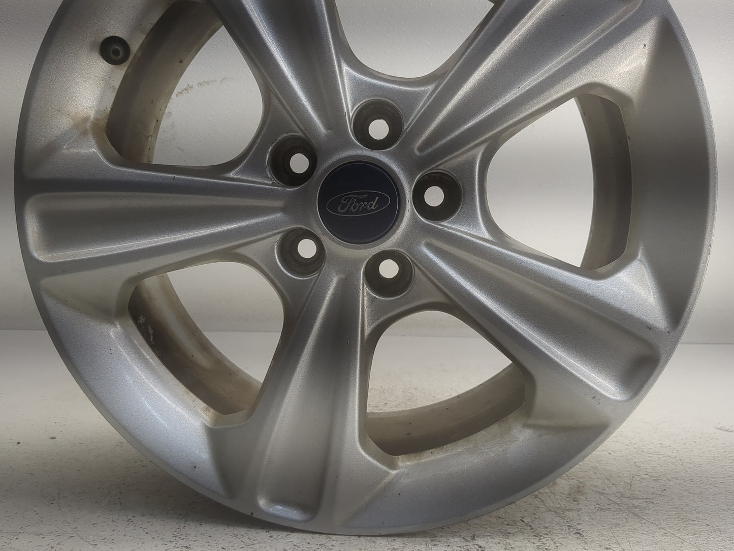 2013-2016 Ford Escape Oem Wheel Rim 1305472 - Oemusedautoparts1.com