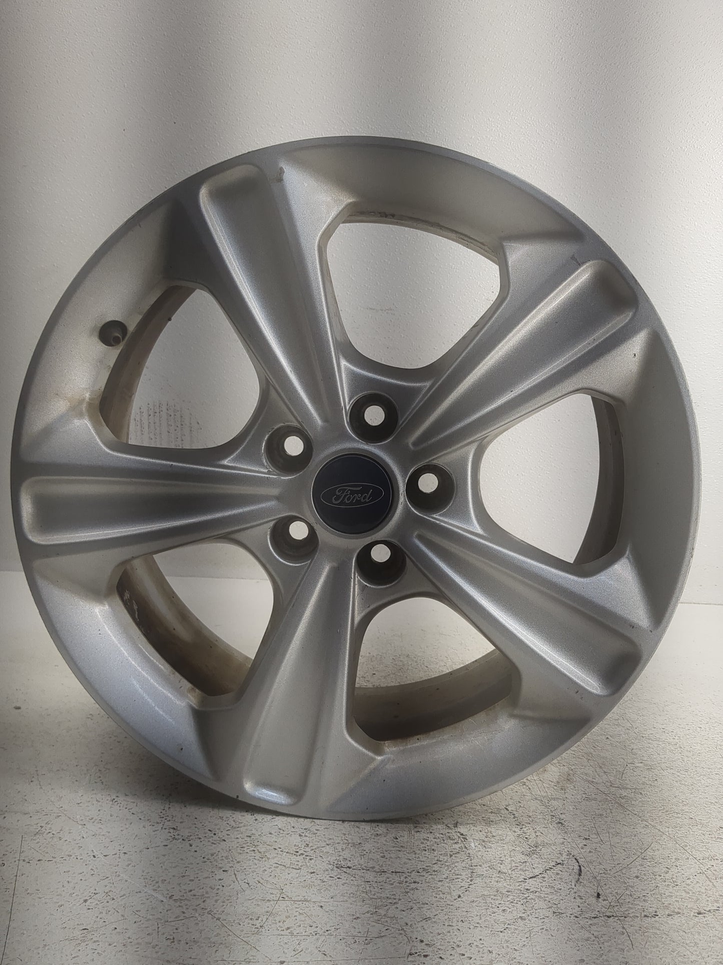 2013-2016 Ford Escape Oem Wheel Rim 1305472 - Oemusedautoparts1.com
