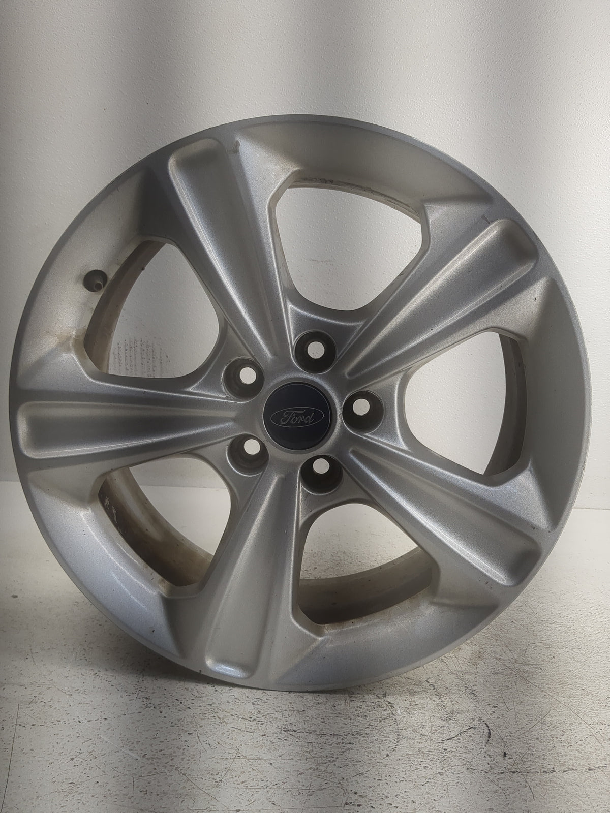 2013-2016 Ford Escape Oem Wheel Rim 1305472 - Oemusedautoparts1.com