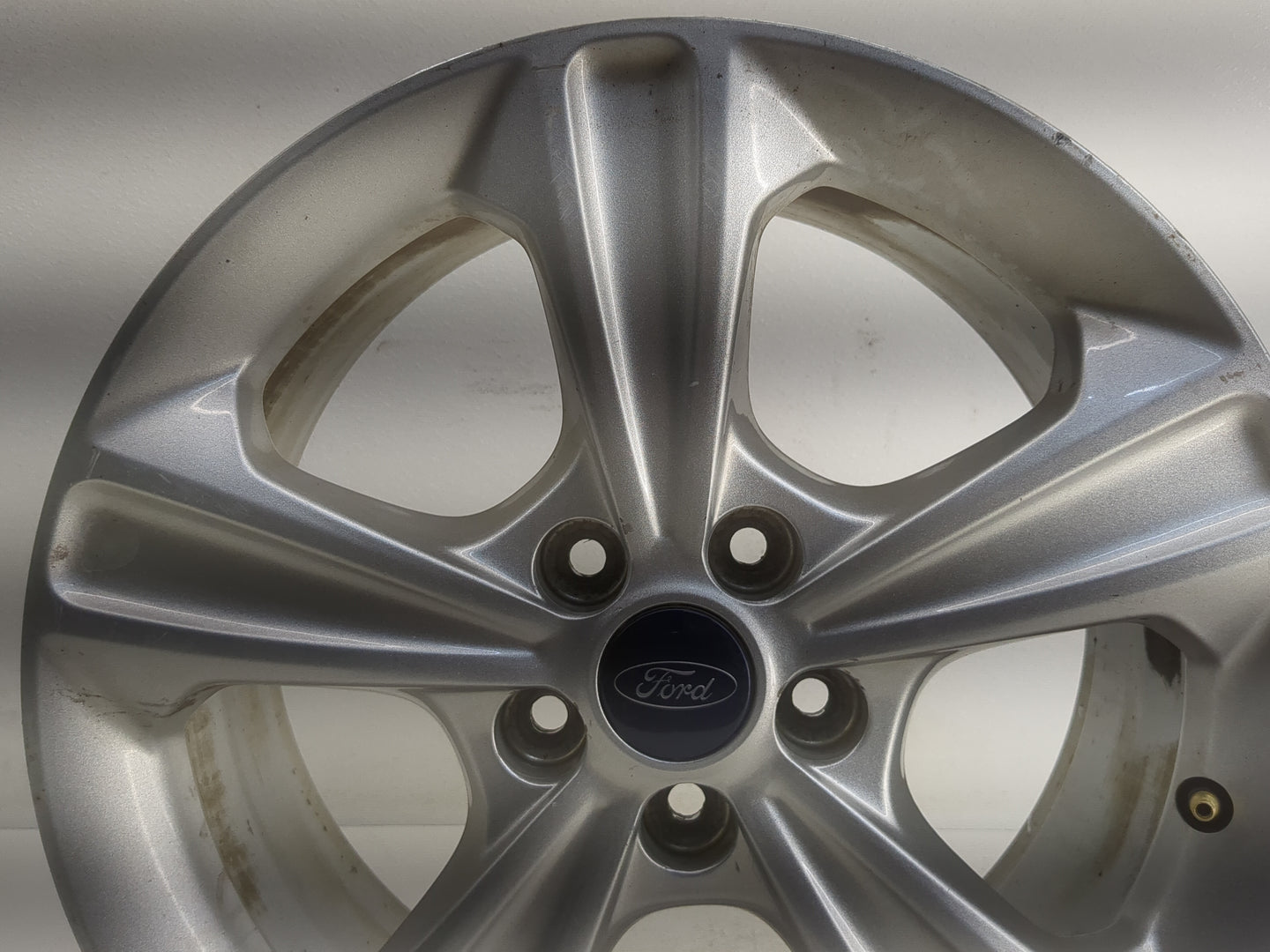 2013-2016 Ford Escape Oem Wheel Rim 1305485 - Oemusedautoparts1.com