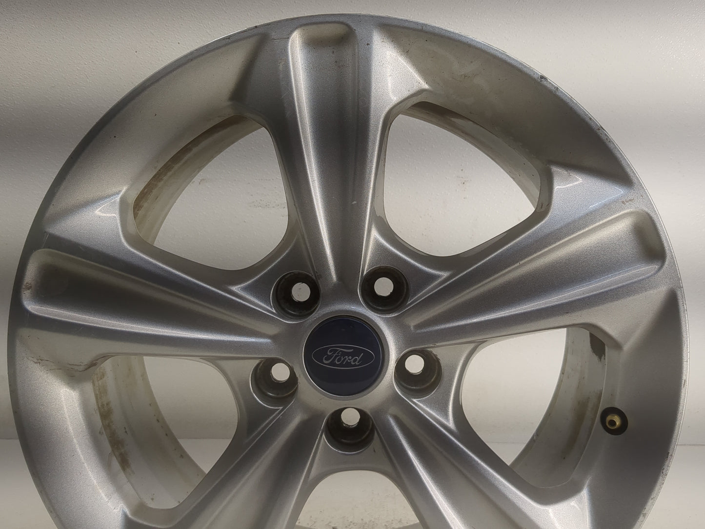 2013-2016 Ford Escape Oem Wheel Rim 1305485 - Oemusedautoparts1.com