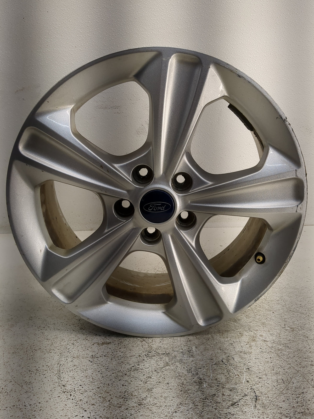 2013-2016 Ford Escape Oem Wheel Rim 1305486 - Oemusedautoparts1.com