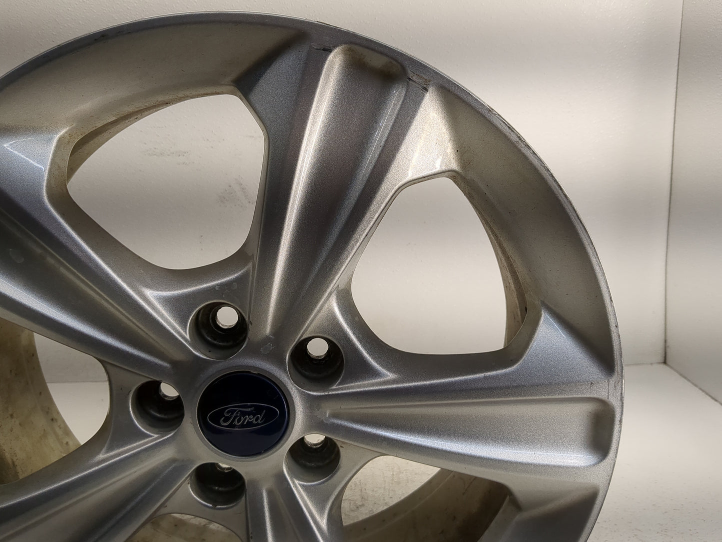 2013-2016 Ford Escape Oem Wheel Rim 1305487 - Oemusedautoparts1.com