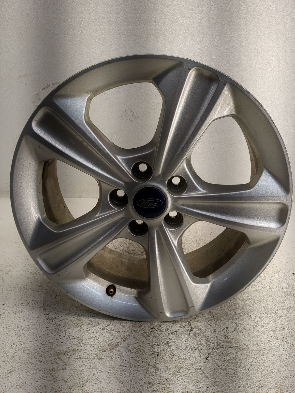2013-2016 Ford Escape Oem Wheel Rim 1305487 - Oemusedautoparts1.com
