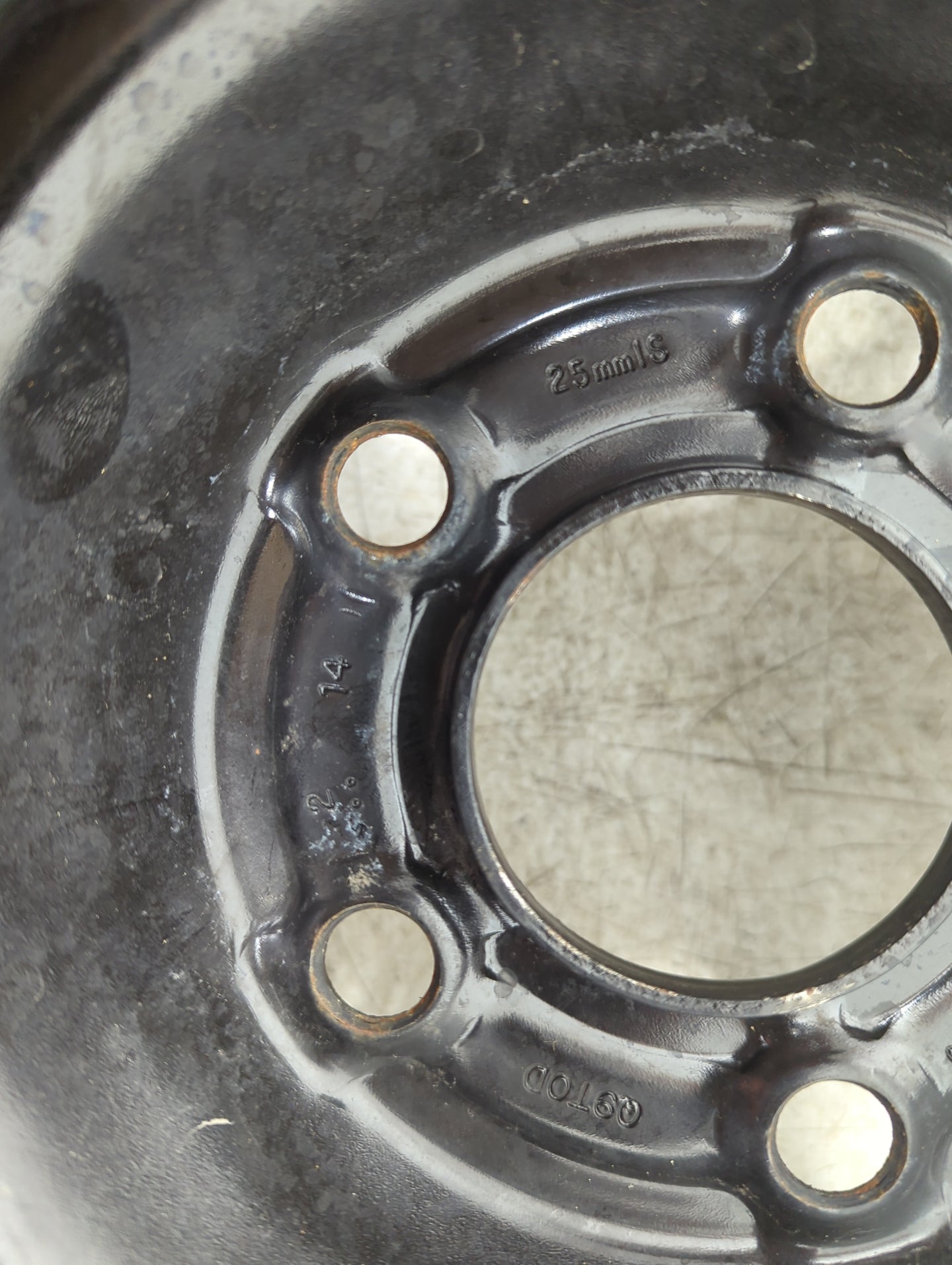2013-2019 Ford Escape Spare Donut Tire Wheel Rim Oem 1305488 - Oemusedautoparts1.com