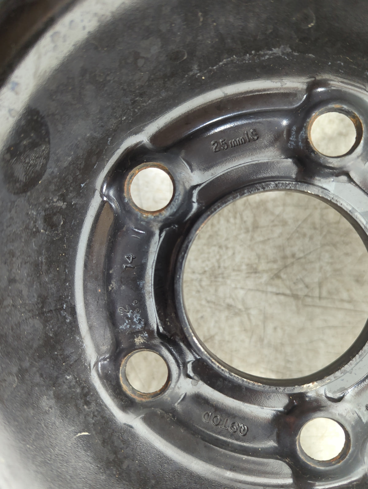 2013-2019 Ford Escape Spare Donut Tire Wheel Rim Oem 1305488 - Oemusedautoparts1.com