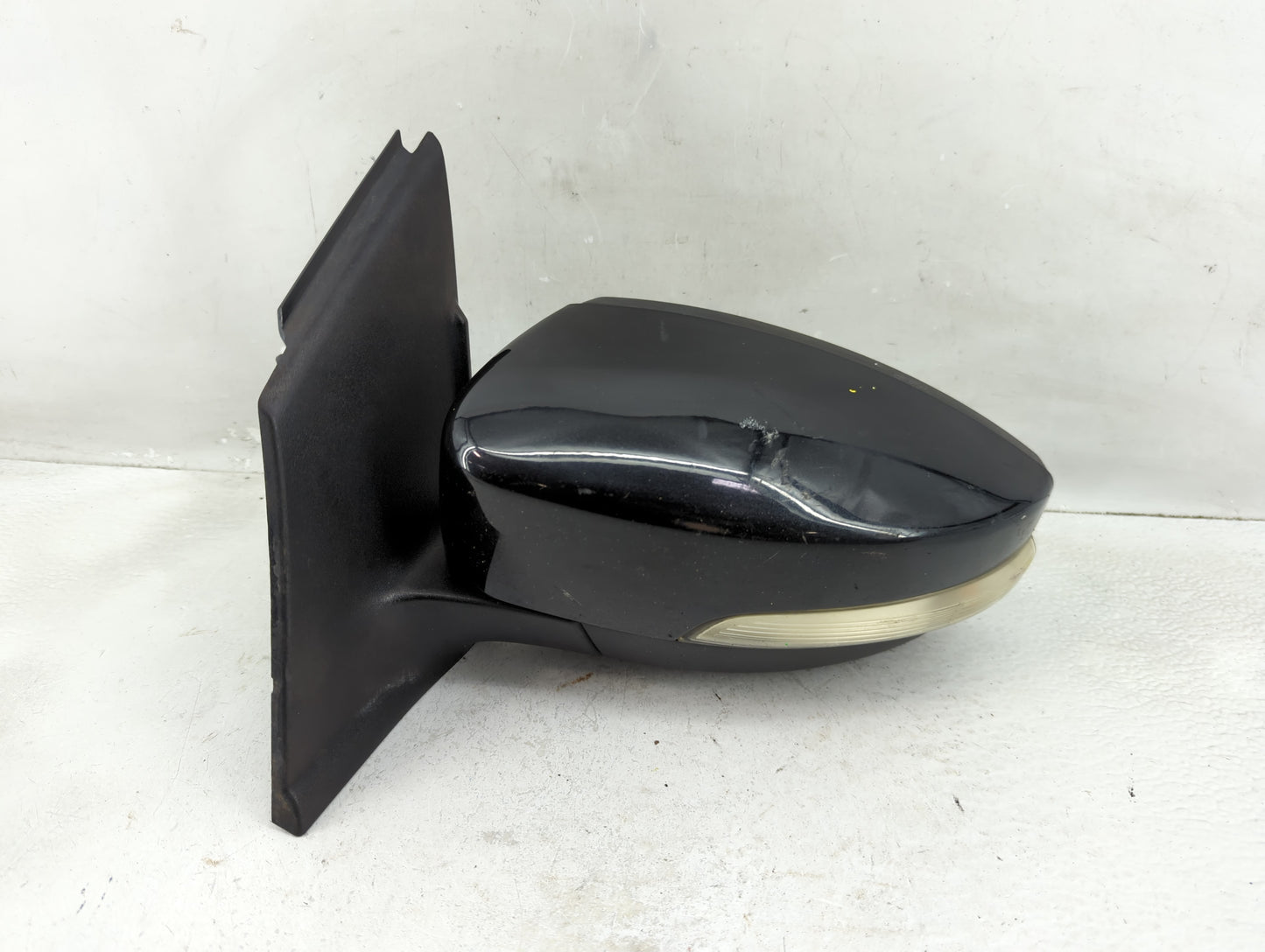 2013-2016 Ford Escape Driver Side View Mirror - Left Door Mirror OEM Used - Oemusedautoparts1.com