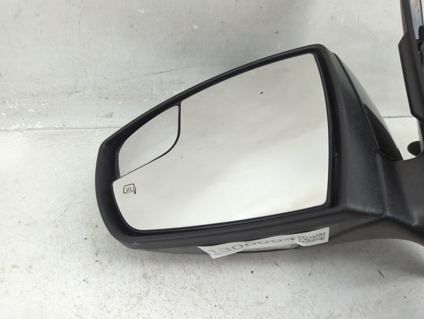 2013-2016 Ford Escape Driver Side View Mirror - Left Door Mirror OEM Used - Oemusedautoparts1.com