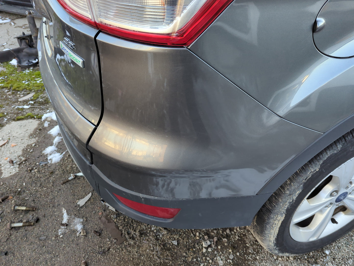 2013-2016 Ford Escape Rear Bumper Assembly Oem 1306703 - Oemusedautoparts1.com
