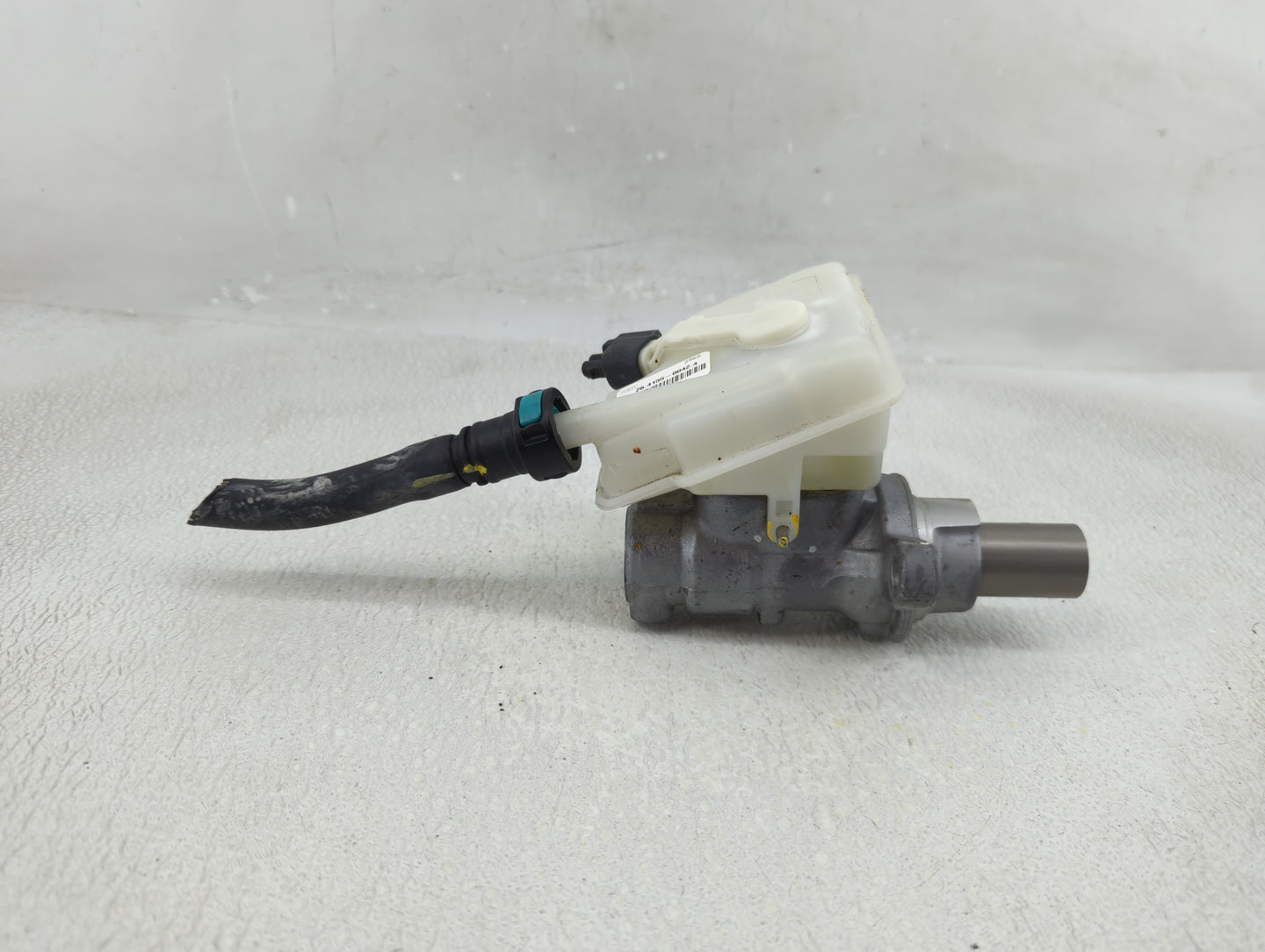 2013-2019 Ford Escape Brake Master Cylinder - Oemusedautoparts1.com