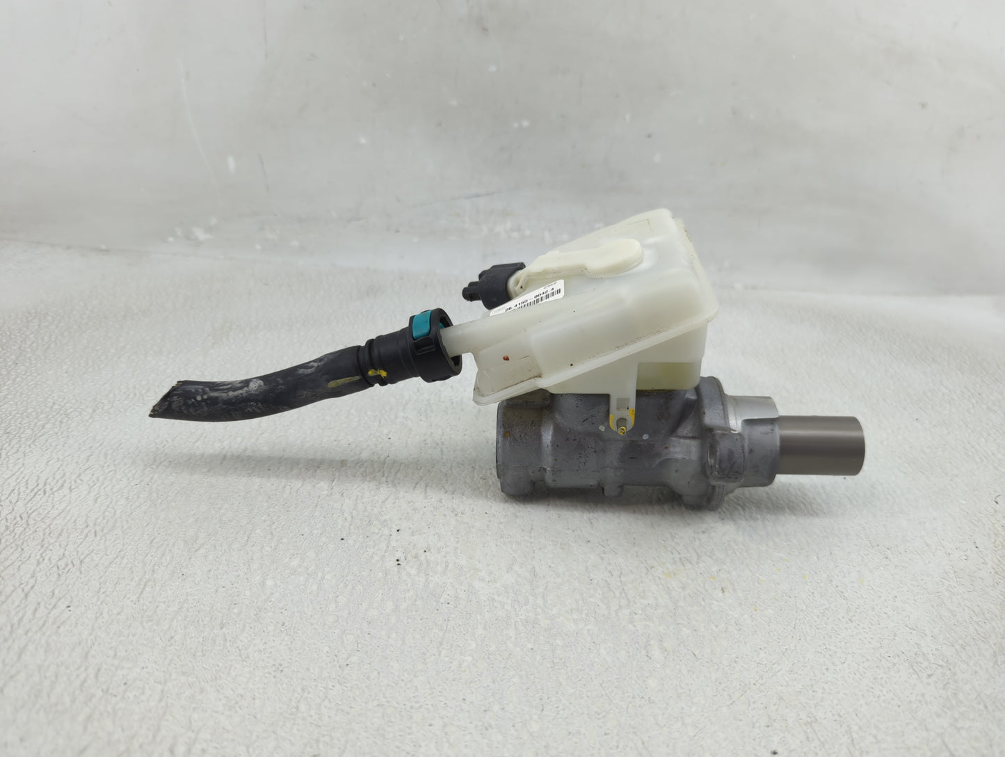 2013-2019 Ford Escape Brake Master Cylinder - Oemusedautoparts1.com