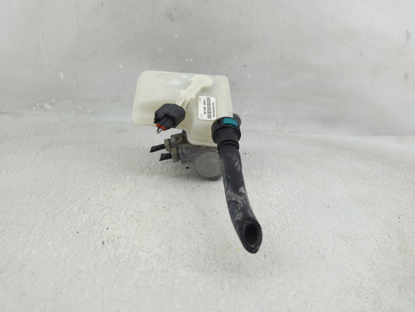2013-2019 Ford Escape Brake Master Cylinder - Oemusedautoparts1.com