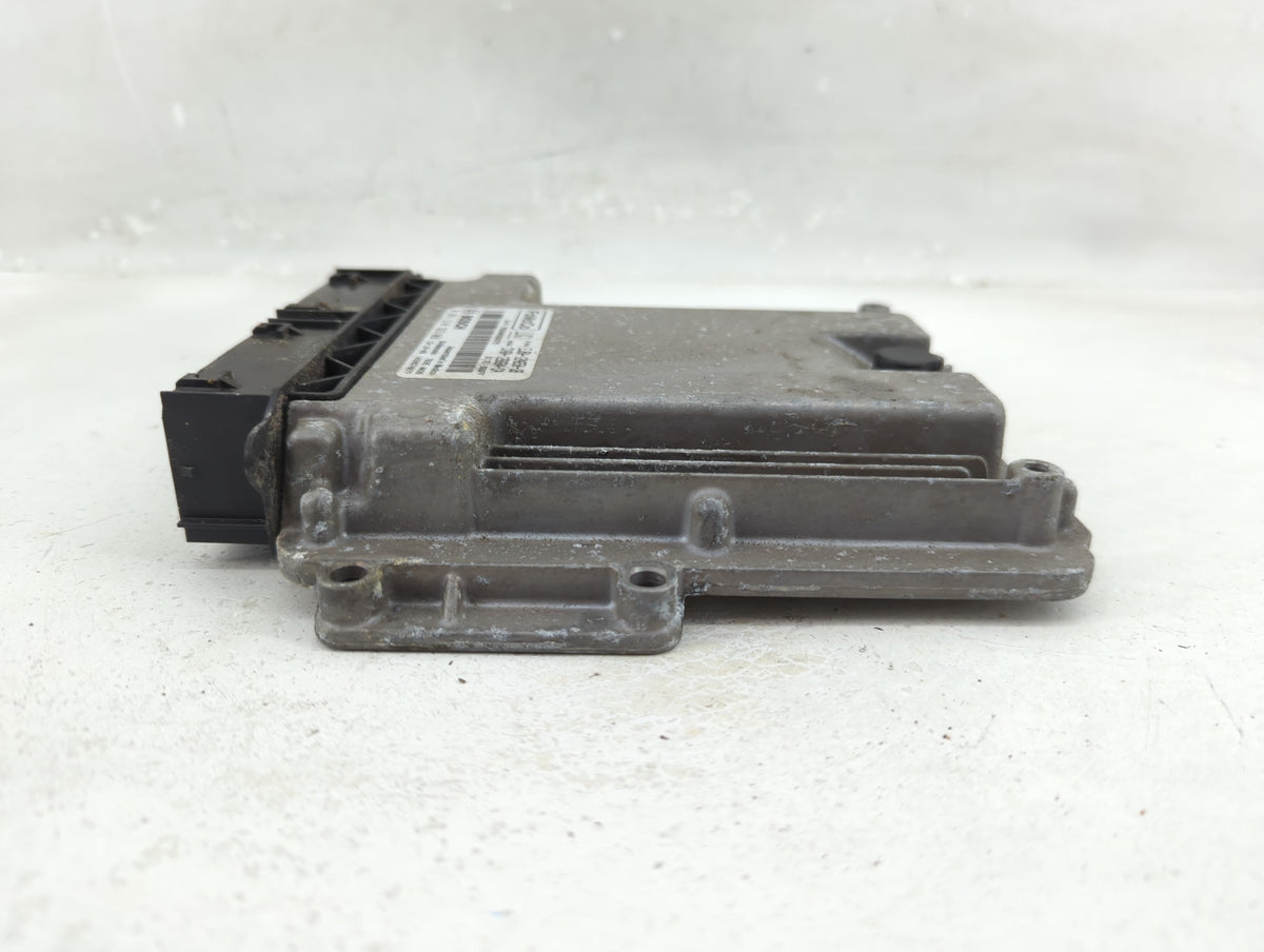 2013-2016 Ford Escape PCM Engine Control Computer ECU ECM PCU OEM P/N:EJ5A-12A650-UB Fits 2013 2014 2015 2016 OEM Used Auto 