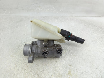 2013-2019 Ford Escape Brake Master Cylinder - Oemusedautoparts1.com
