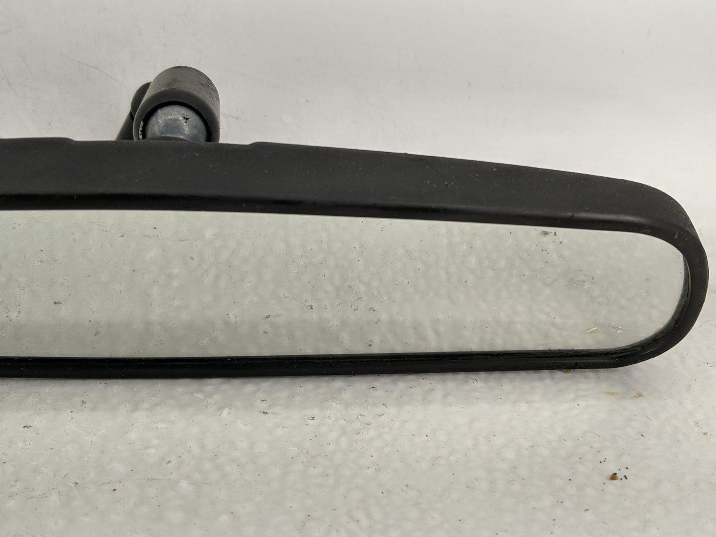 2001-2016 Ford Escape Interior Rear View Mirror Replacement OEM P/N:E8011681 Fits OEM Used Auto Parts - Oemusedautoparts1.co