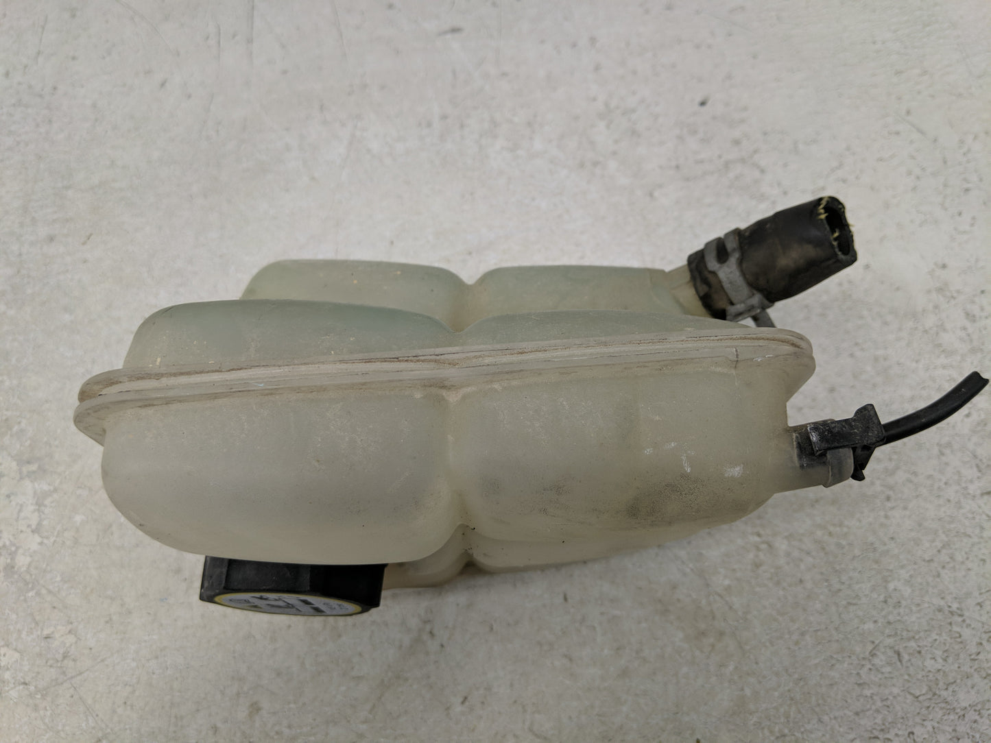 2013-2016 Ford Escape Radiator Coolant Overflow Expansion Tank Bottle 1313115 - Oemusedautoparts1.com
