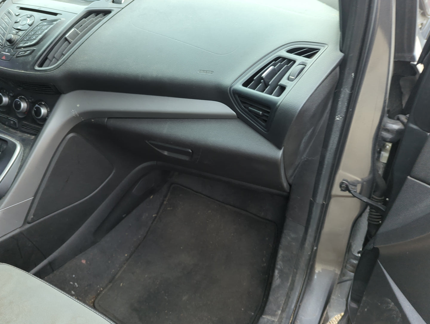 2014 Ford Escape Passenger Glove Box Door Storage Compartment 1313598 - Oemusedautoparts1.com