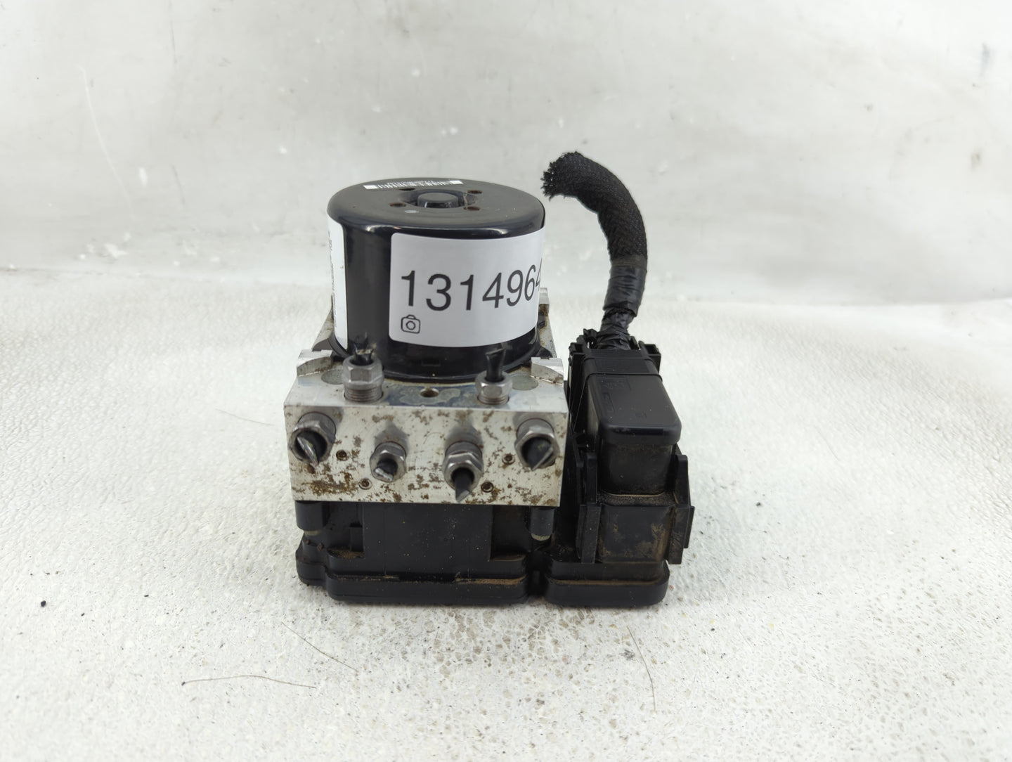 2013-2015 Ford Escape ABS Pump Control Module Replacement P/N:CV61-2C405-AG Fits Fits 2013 2014 2015 OEM Used Auto Parts - O
