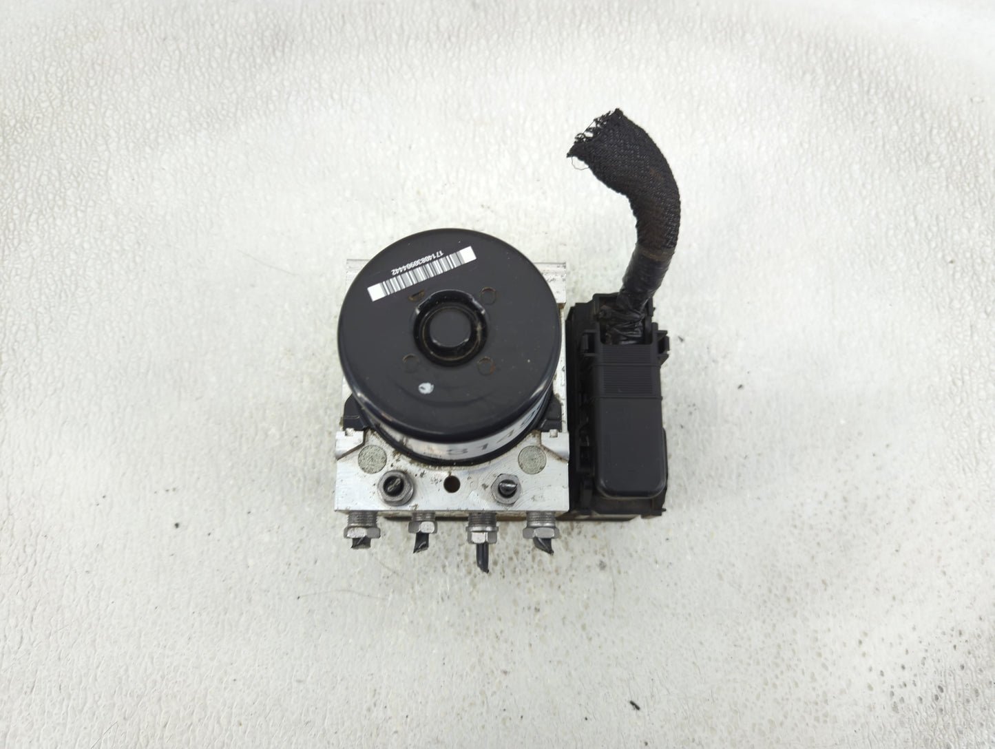 2013-2015 Ford Escape ABS Pump Control Module Replacement P/N:CV61-2C405-AG Fits Fits 2013 2014 2015 OEM Used Auto Parts - O
