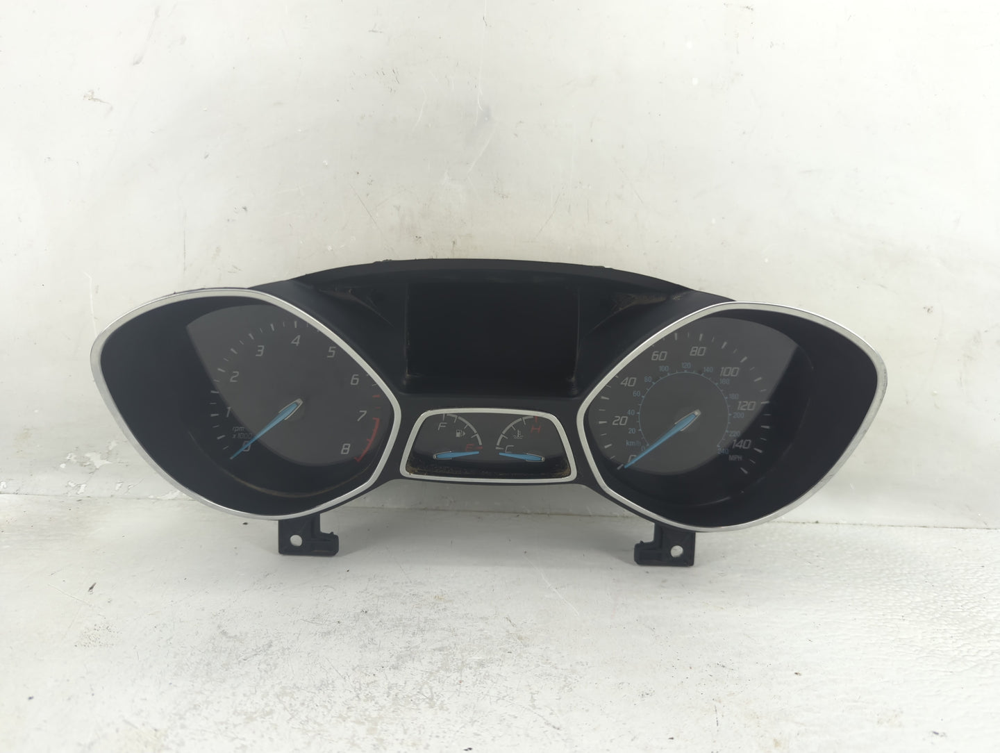 2014 Ford Escape Instrument Cluster Speedometer Gauges P/N:VPCL8F-10894-B Fits Fits 2005 2006 OEM Used Auto Parts - Oemuseda