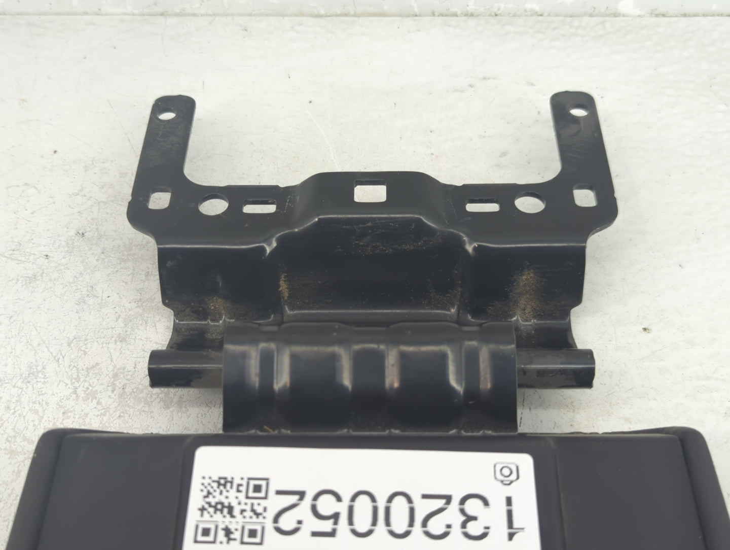 2014 Ford Escape Center Console Armrest Cover Lid Fits OEM Used Auto Parts - Oemusedautoparts1.com
