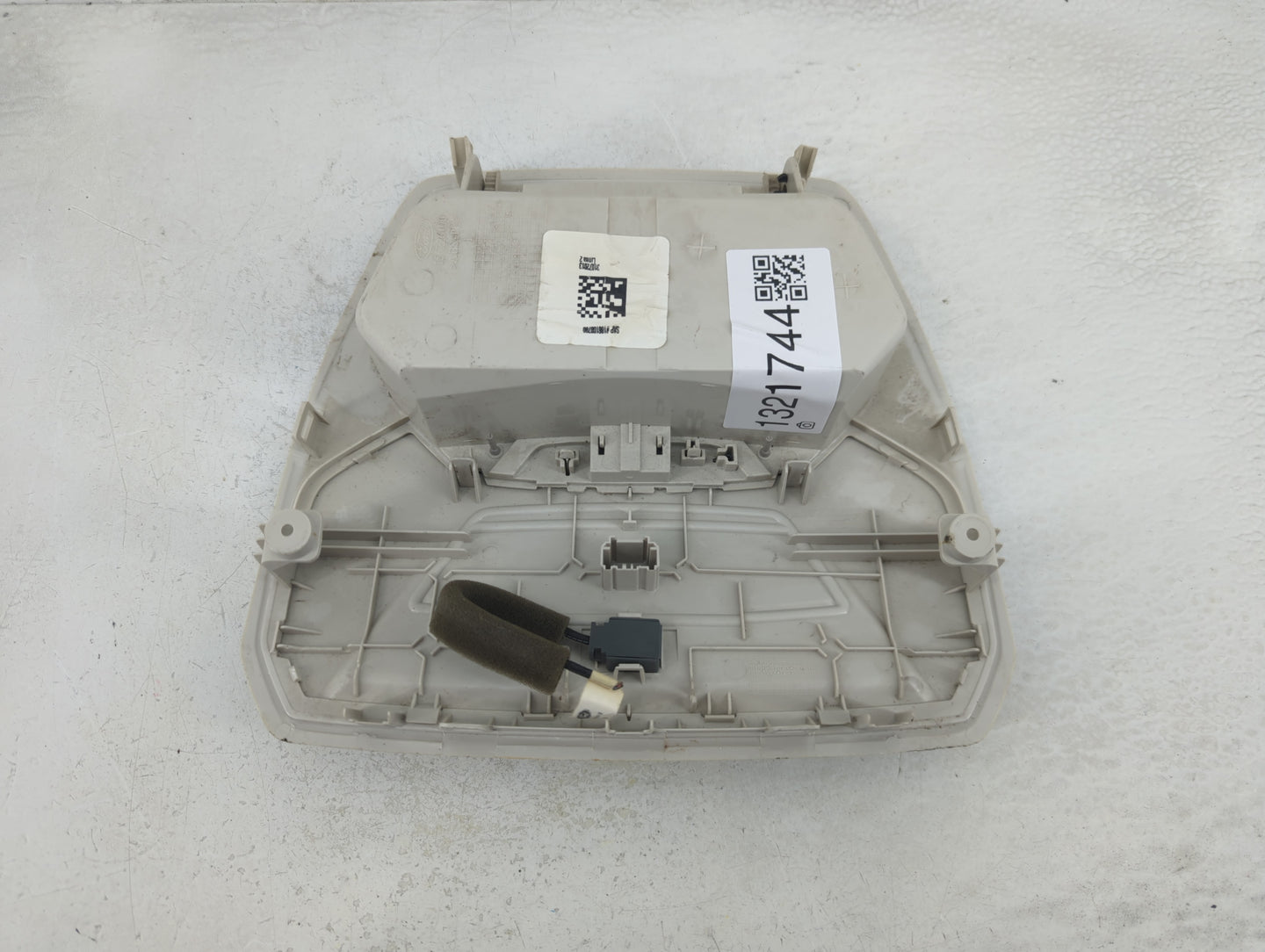 2014 Ford Escape Overhead Roof Console - Oemusedautoparts1.com