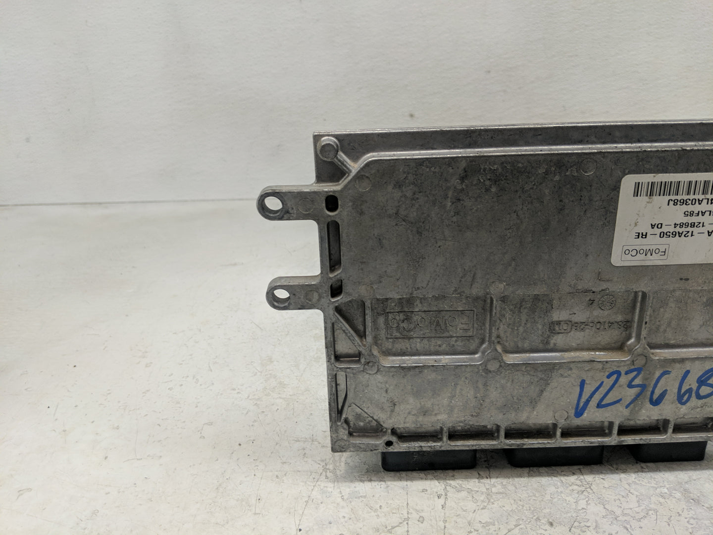 2014-2016 Ford Escape PCM Engine Control Computer ECU ECM PCU OEM P/N:EJ5A-12A650-RE Fits Fits 2014 2015 2016 OEM Used Auto 