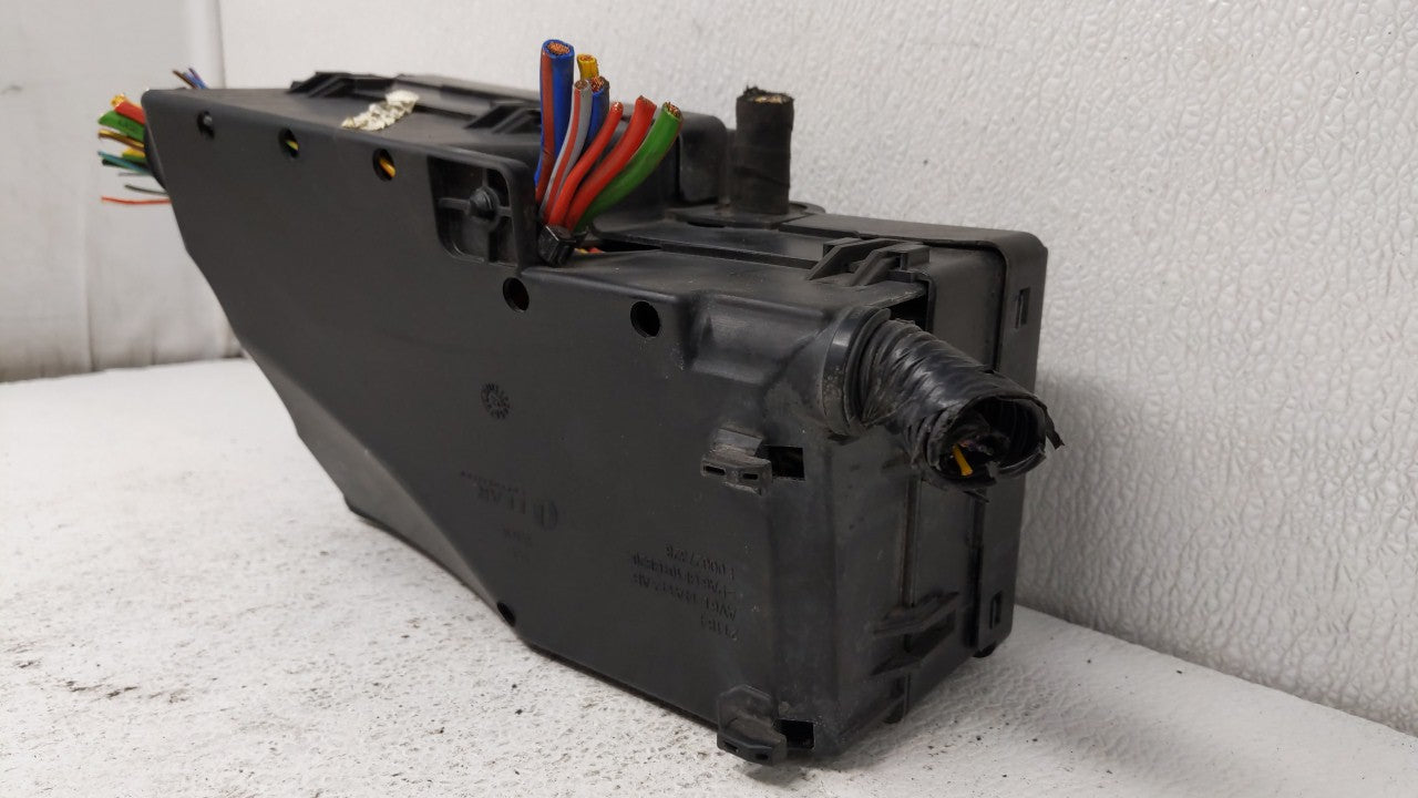 2013-2016 Ford Escape Fusebox Fuse Box Panel Relay Module P/N:AV6T-14A142-AB Fits Fits 2013 2014 2015 2016 OEM Used Auto Par