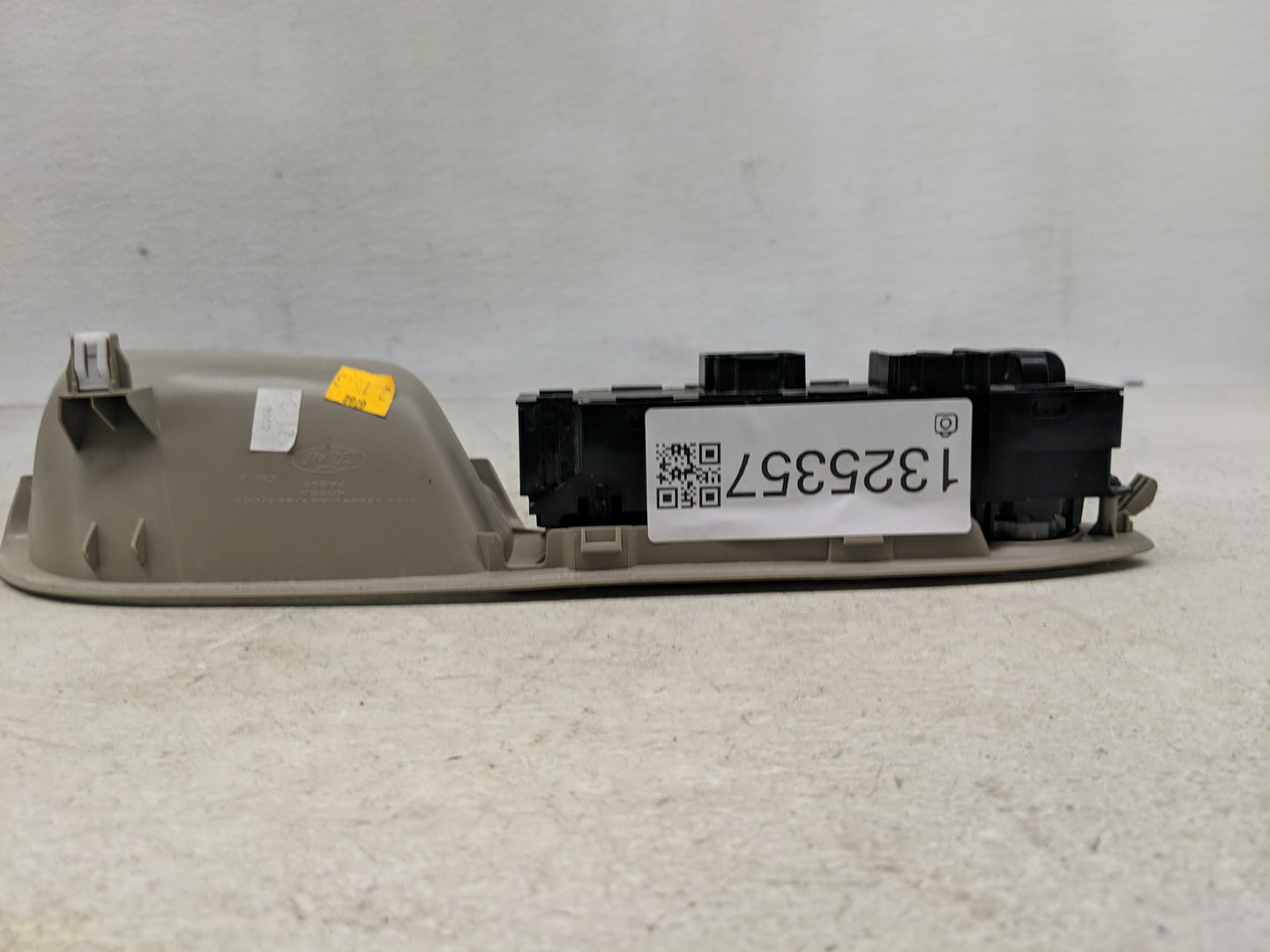 2013-2019 Ford Escape Master Power Window Switch Replacement Driver Side Left P/N:CJ54-526691-CG3 CJ54-526691-BG3 Fits OEM U
