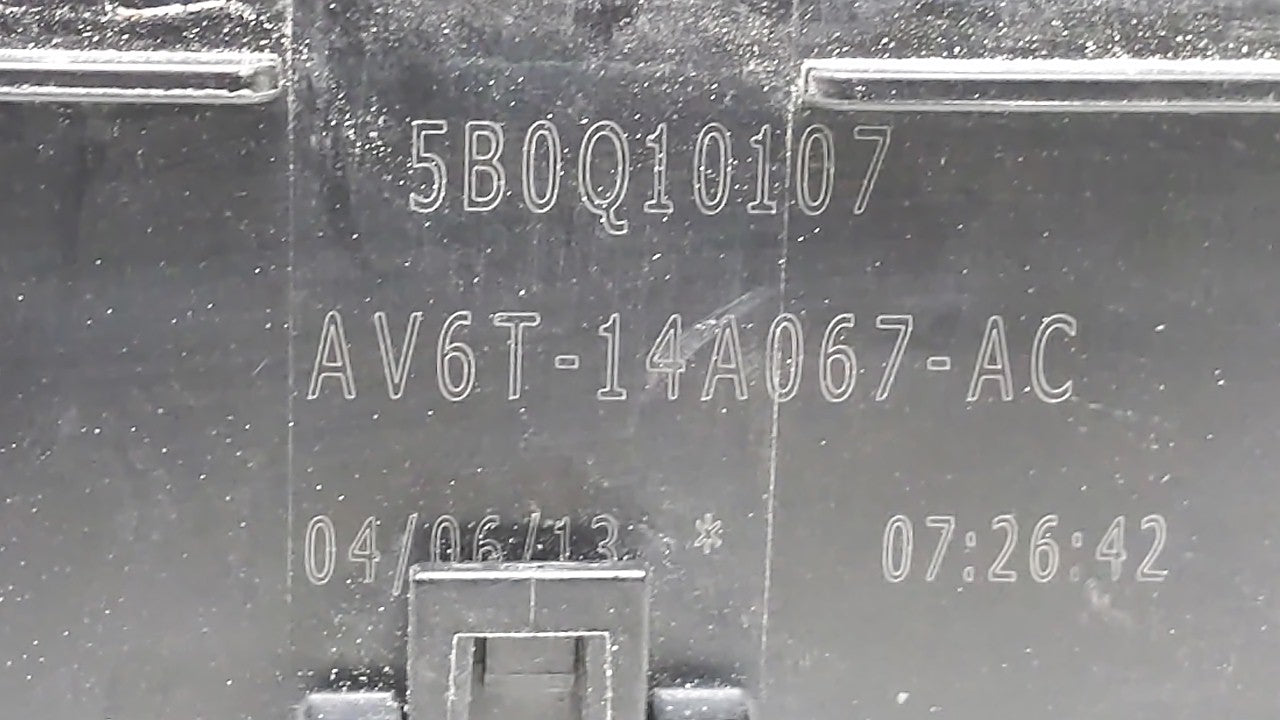 2013-2016 Ford Escape Fusebox Fuse Box Panel Relay Module P/N:AV6T-14A142-AB AVGT-14A076-AB Fits Fits 2013 2014 2015 2016 OE