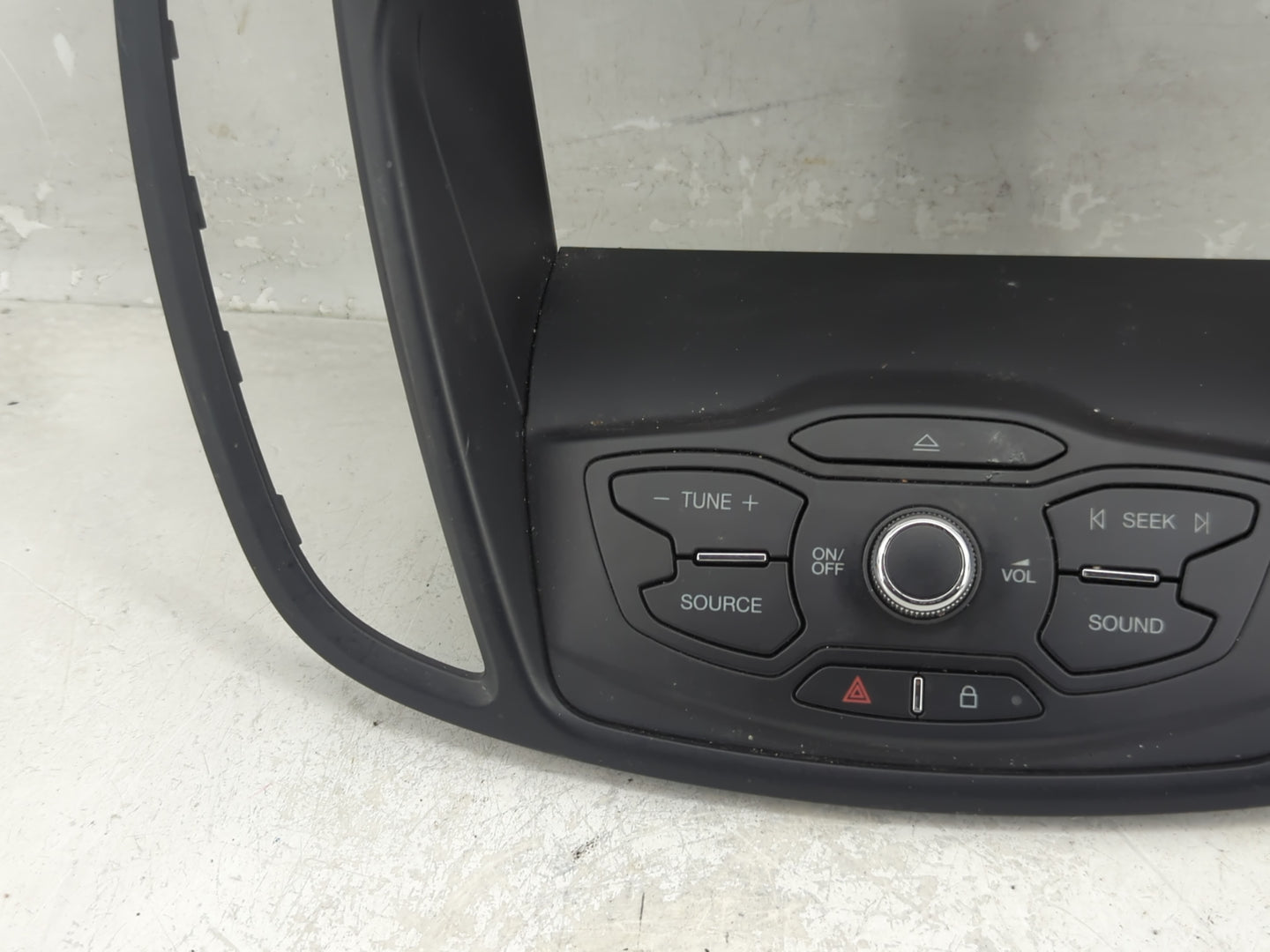 2013-2016 Ford Escape Radio Control Panel - Oemusedautoparts1.com