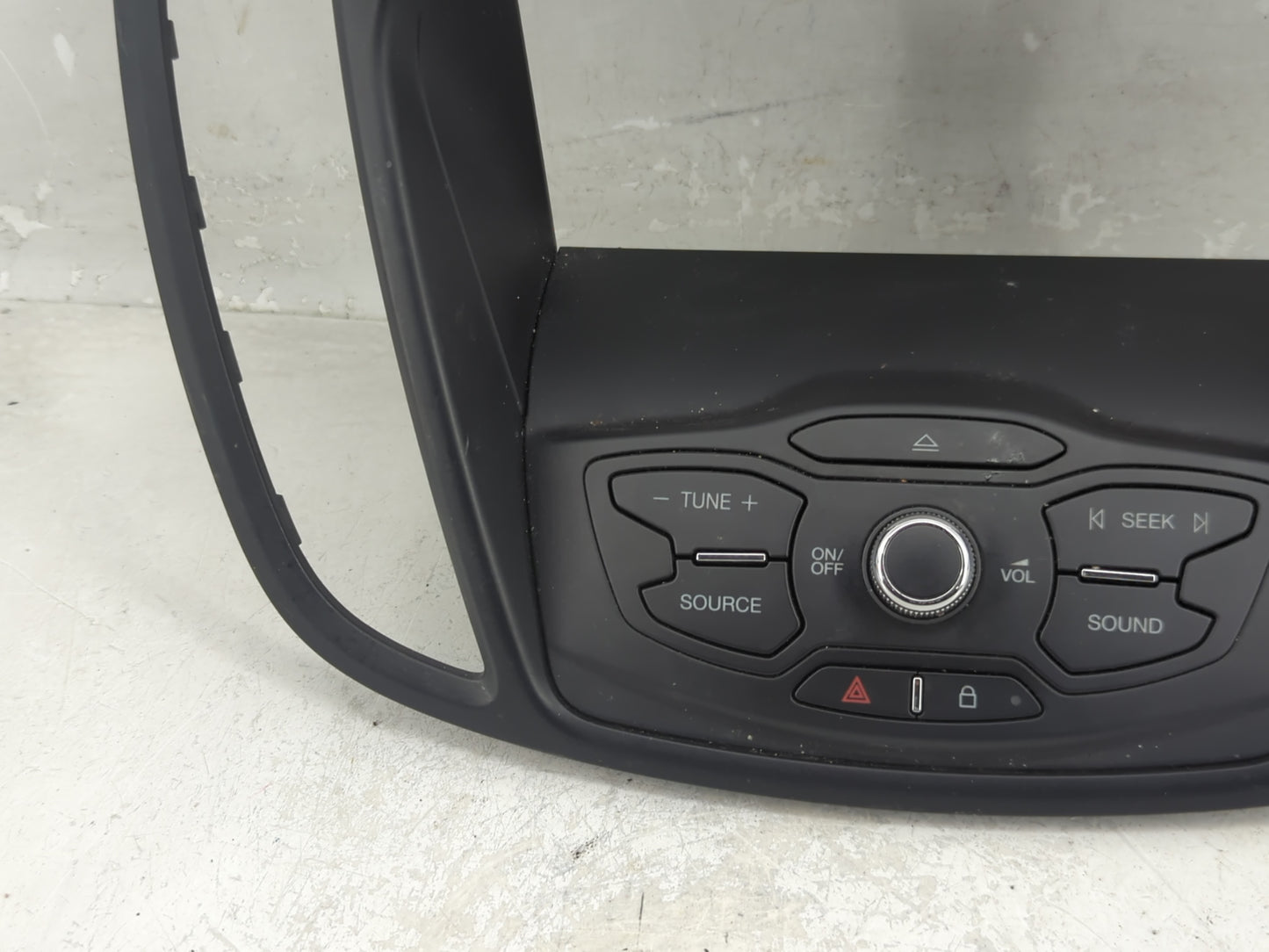 2013-2016 Ford Escape Radio Control Panel - Oemusedautoparts1.com