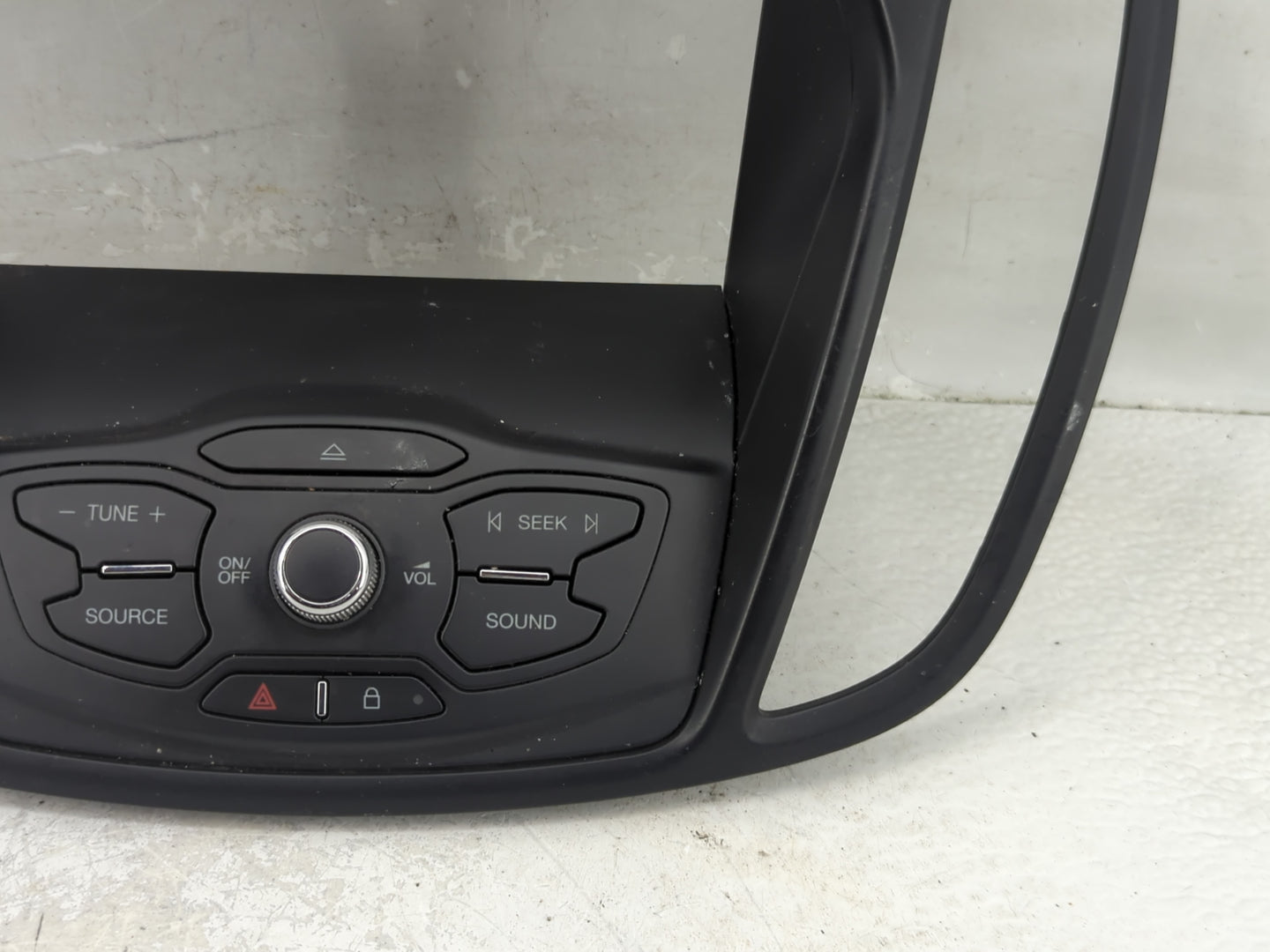 2013-2016 Ford Escape Radio Control Panel - Oemusedautoparts1.com