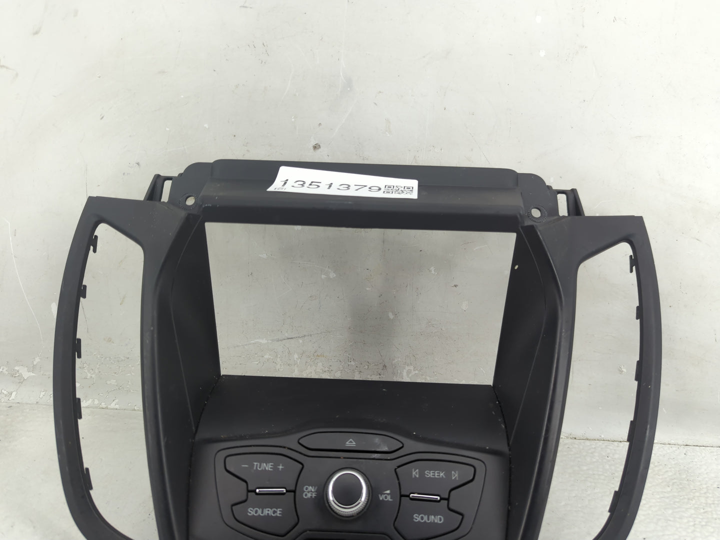 2013-2016 Ford Escape Radio Control Panel - Oemusedautoparts1.com