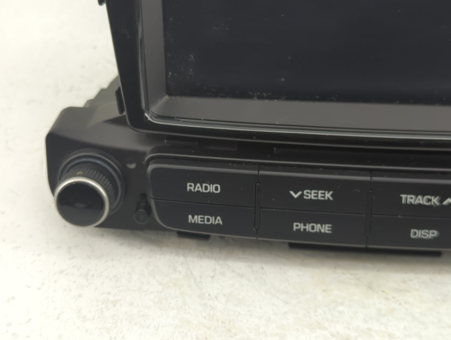 2013-2015 Ford Escape Radio AM FM Cd Player Receiver Replacement P/N:96160-J0000URD Fits Fits 2013 2014 2015 OEM Used Auto P
