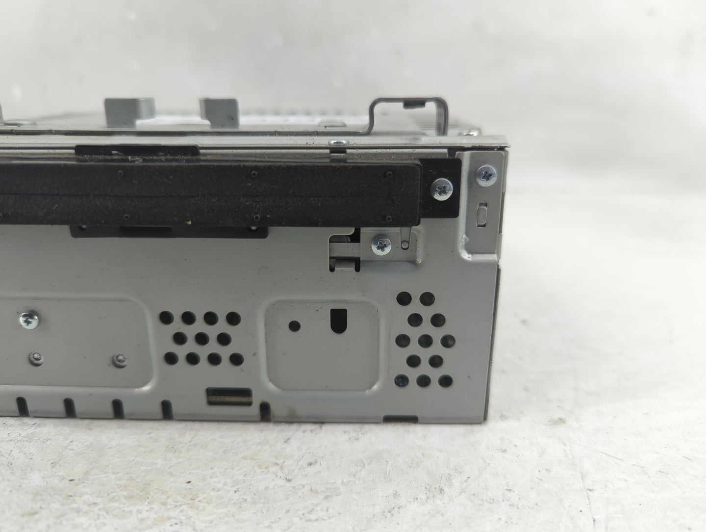 2013-2015 Ford Escape Radio AM FM Cd Player Receiver Replacement P/N:CJ5T-19C107-AH Fits Fits 2013 2014 2015 OEM Used Auto P