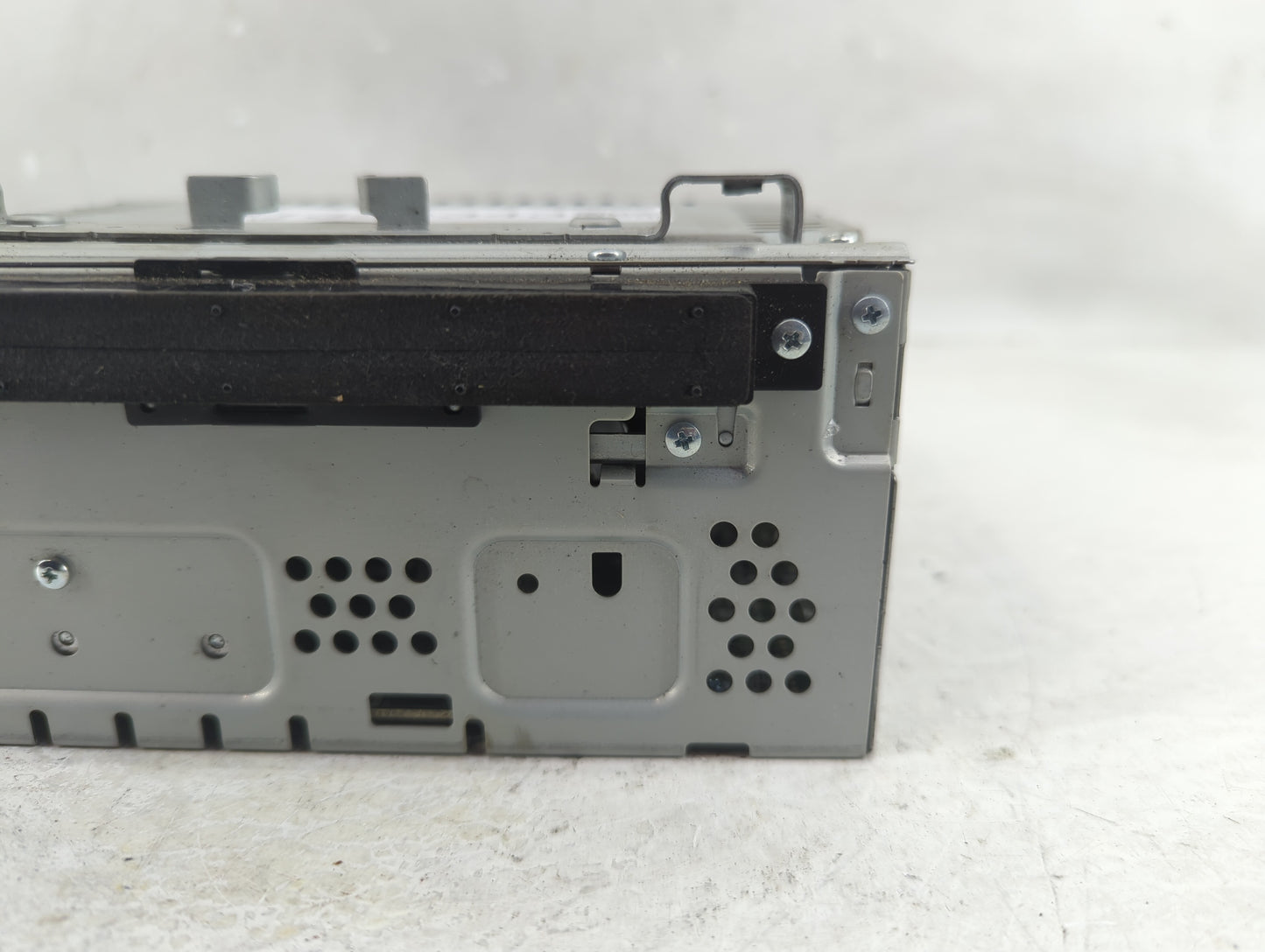 2013-2015 Ford Escape Radio AM FM Cd Player Receiver Replacement P/N:CJ5T-19C107-AH Fits Fits 2013 2014 2015 OEM Used Auto P