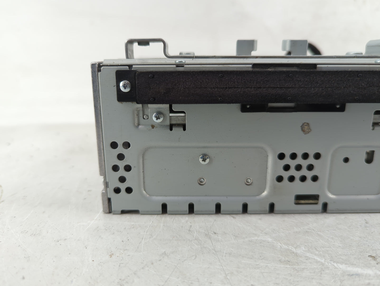 2013-2015 Ford Escape Radio AM FM Cd Player Receiver Replacement P/N:CJ5T-19C107-BH Fits Fits 2013 2014 2015 OEM Used Auto P