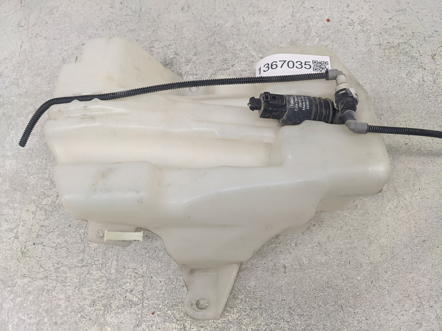 2013-2014 Ford Escape Windshield Washer Fluid Reservoir Bottle Oem - Oemusedautoparts1.com