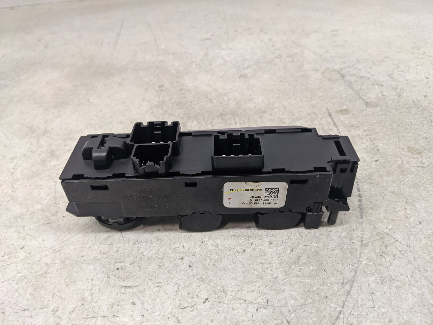 2013-2019 Ford Escape Master Power Window Switch Replacement Driver Side Left P/N:BM5T-14A132-AA Fits OEM Used Auto Parts - 