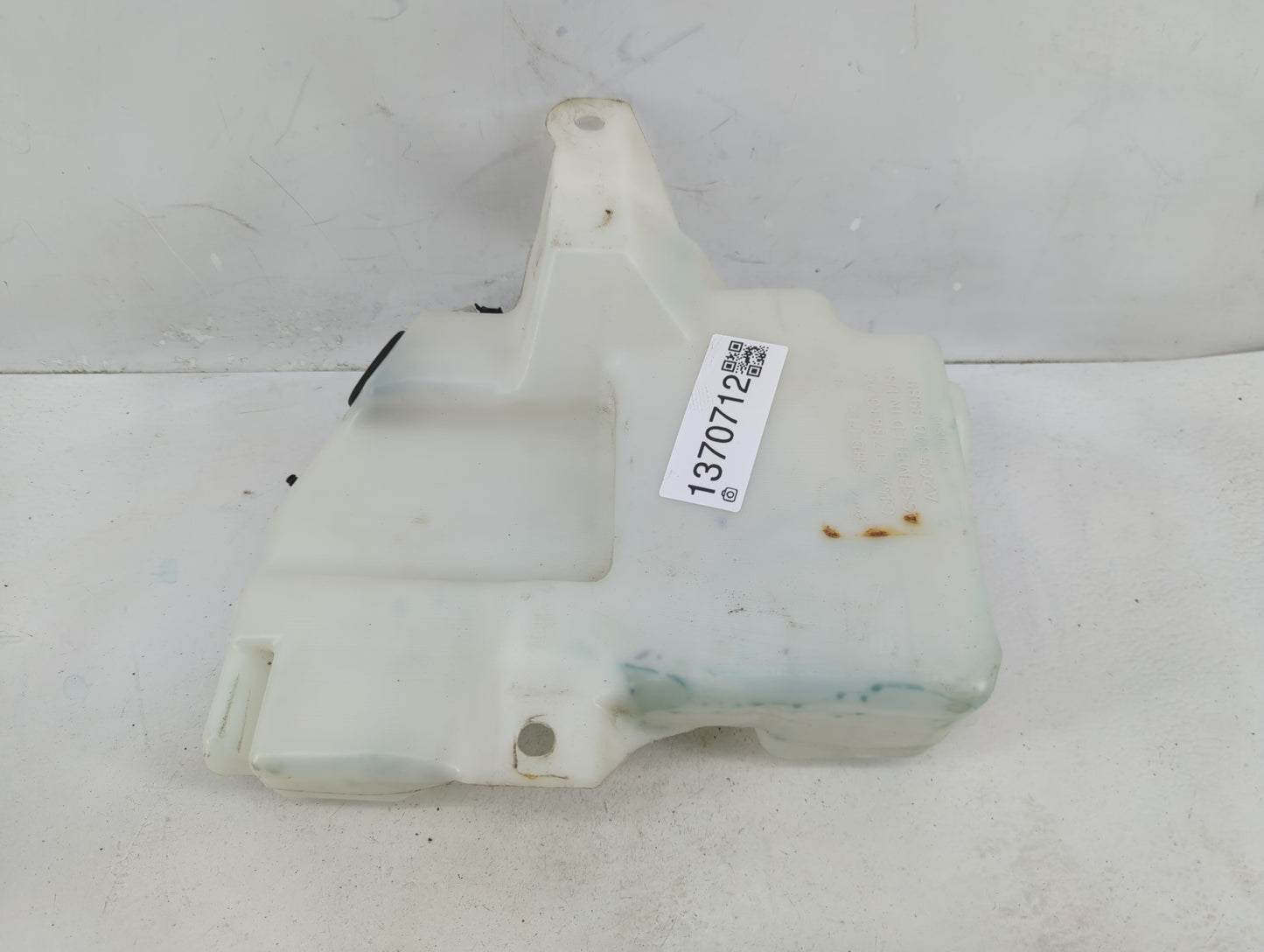 2013-2014 Ford Escape Windshield Washer Fluid Reservoir Bottle Oem - Oemusedautoparts1.com
