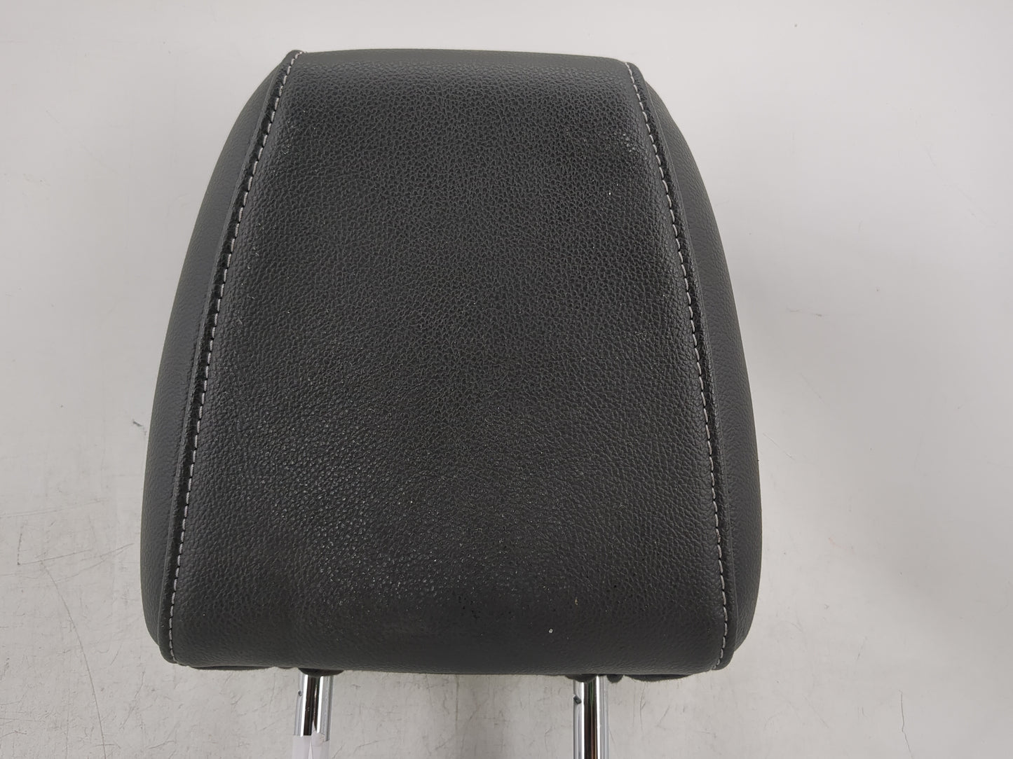 2013-2015 Ford Escape Headrest Head Rest Rear Seat Fits Fits 2013 2014 2015 OEM Used Auto Parts - Oemusedautoparts1.com