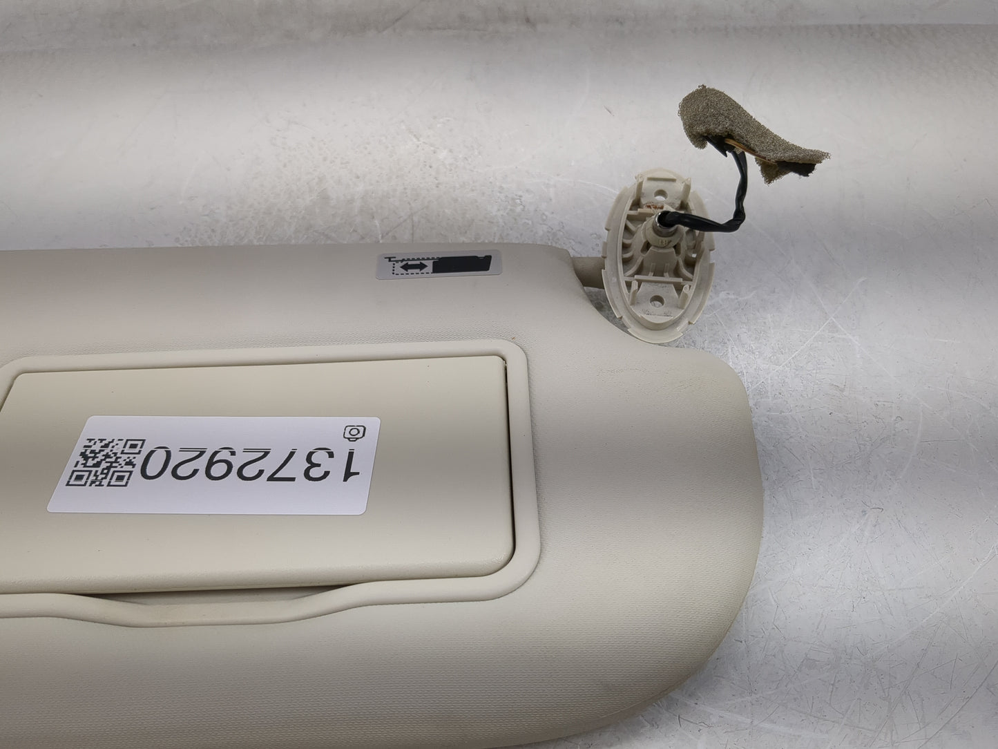 2013-2019 Ford Escape Sun Visor Shade Replacement Passenger Right Mirror Fits Fits 2013 2014 2015 2016 2017 2018 2019 OEM Us